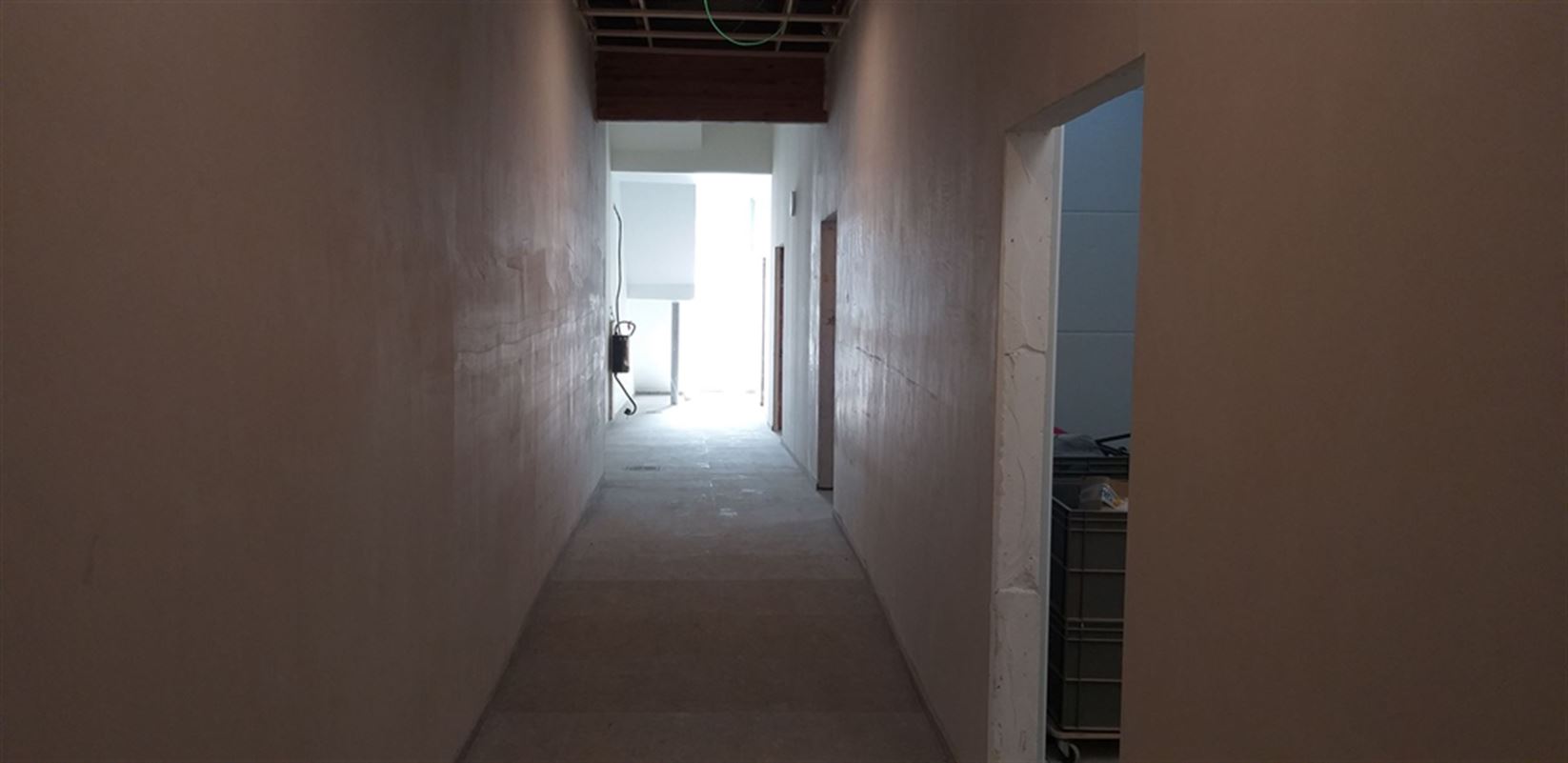 Foto 5 : Showroom te 8560 WEVELGEM (België) - Prijs € 1.500