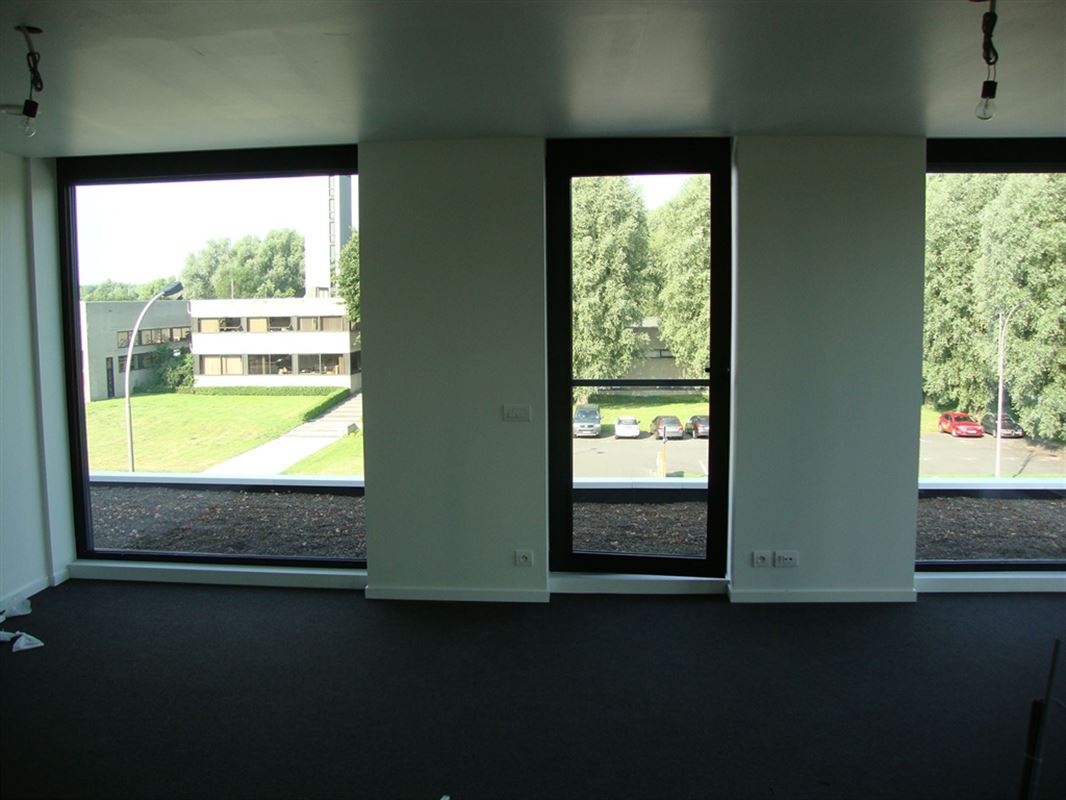 Foto 4 : Burelen te 8500 KORTRIJK (België) - Prijs € 1.200