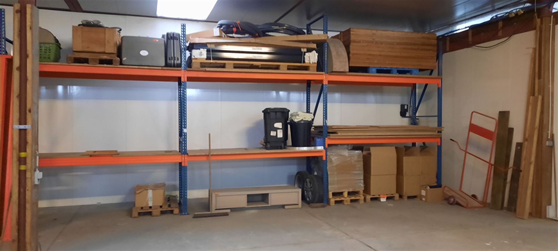 Foto 3 : Magazijn te 9600 RONSE (België) - Prijs € 550