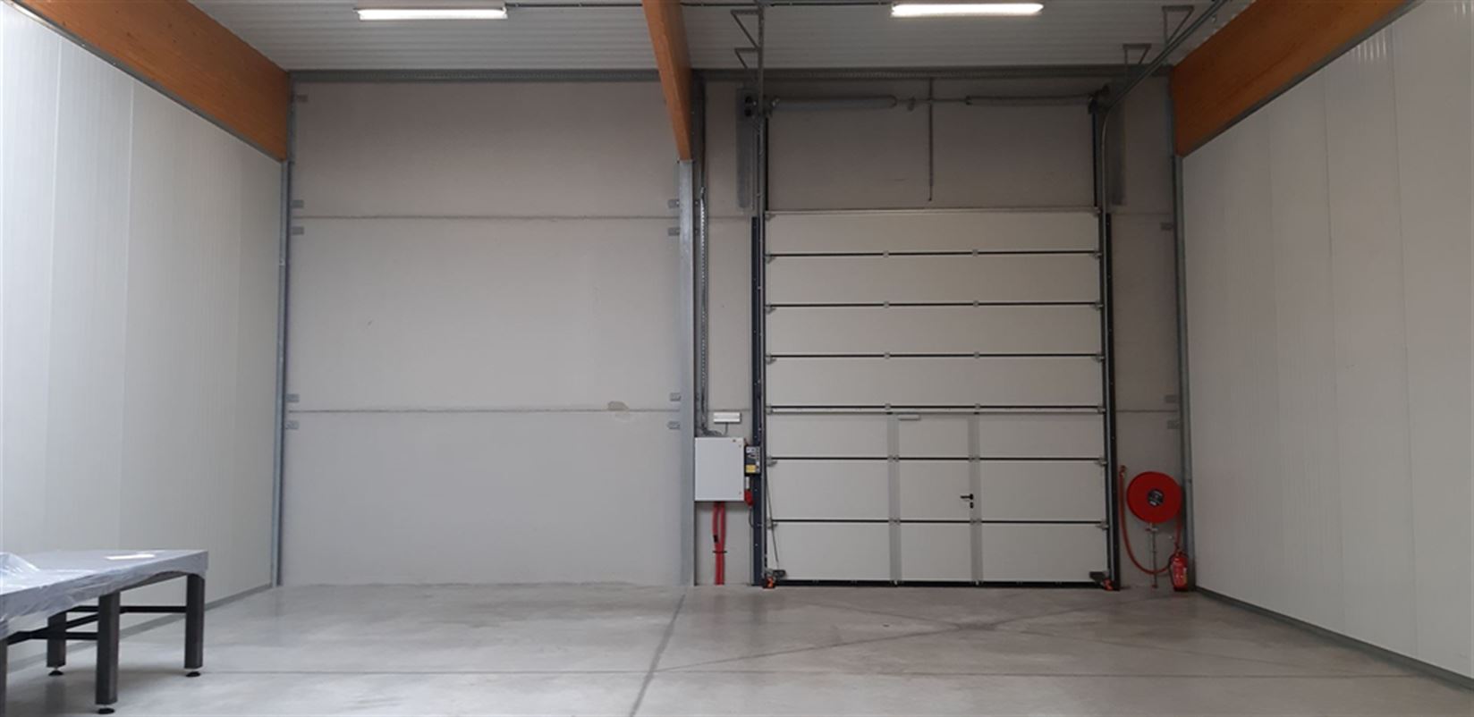 Foto 7 : Magazijn te 9940 EVERGEM (België) - Prijs € 770