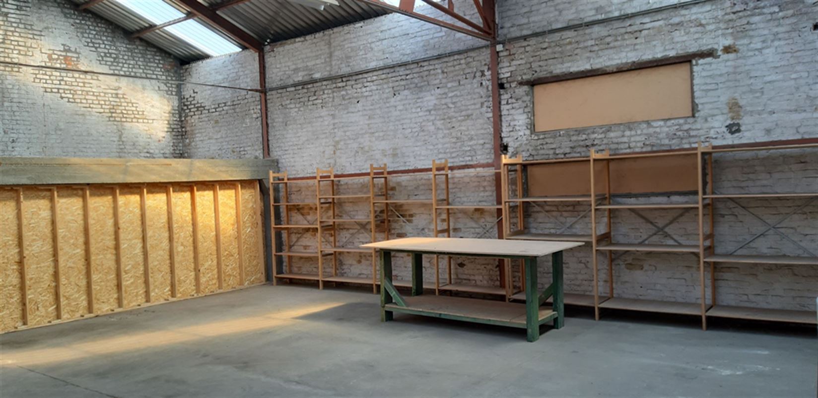 Foto 5 : Magazijn te 9600 RONSE (België) - Prijs € 550