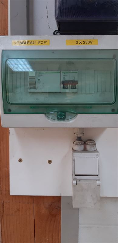 Foto 9 : Magazijn te 9600 RONSE (België) - Prijs € 550
