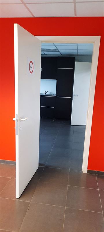 Foto 11 : Bedrijfsgebouwen te 9940 EVERGEM (België) - Prijs € 8.050