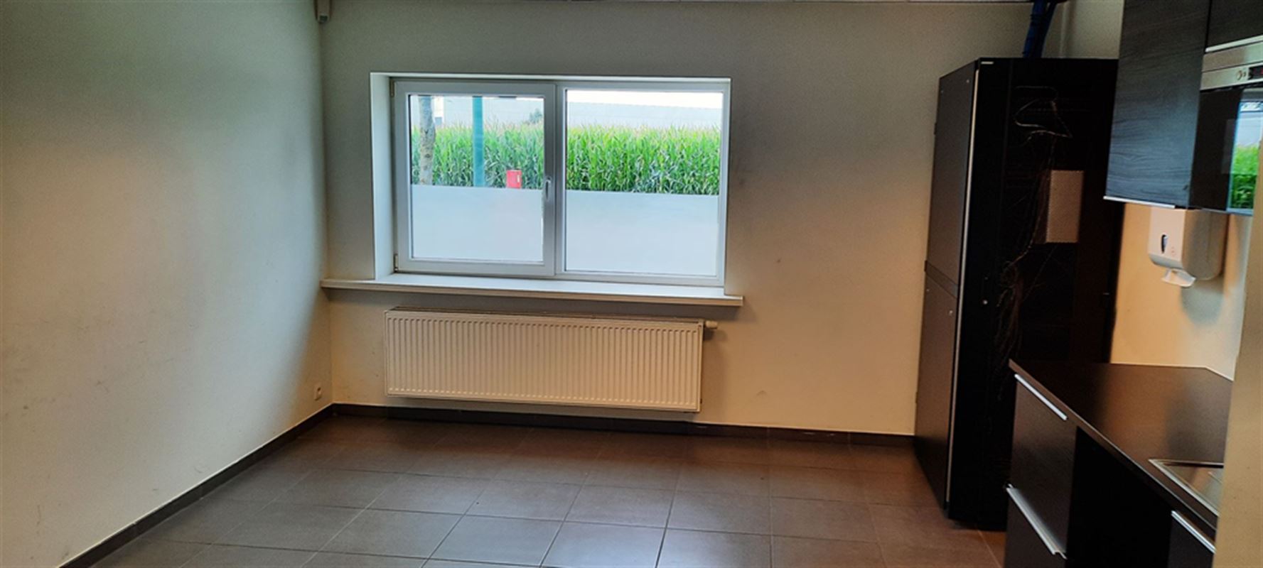 Foto 12 : Bedrijfsgebouwen te 9940 EVERGEM (België) - Prijs € 8.050